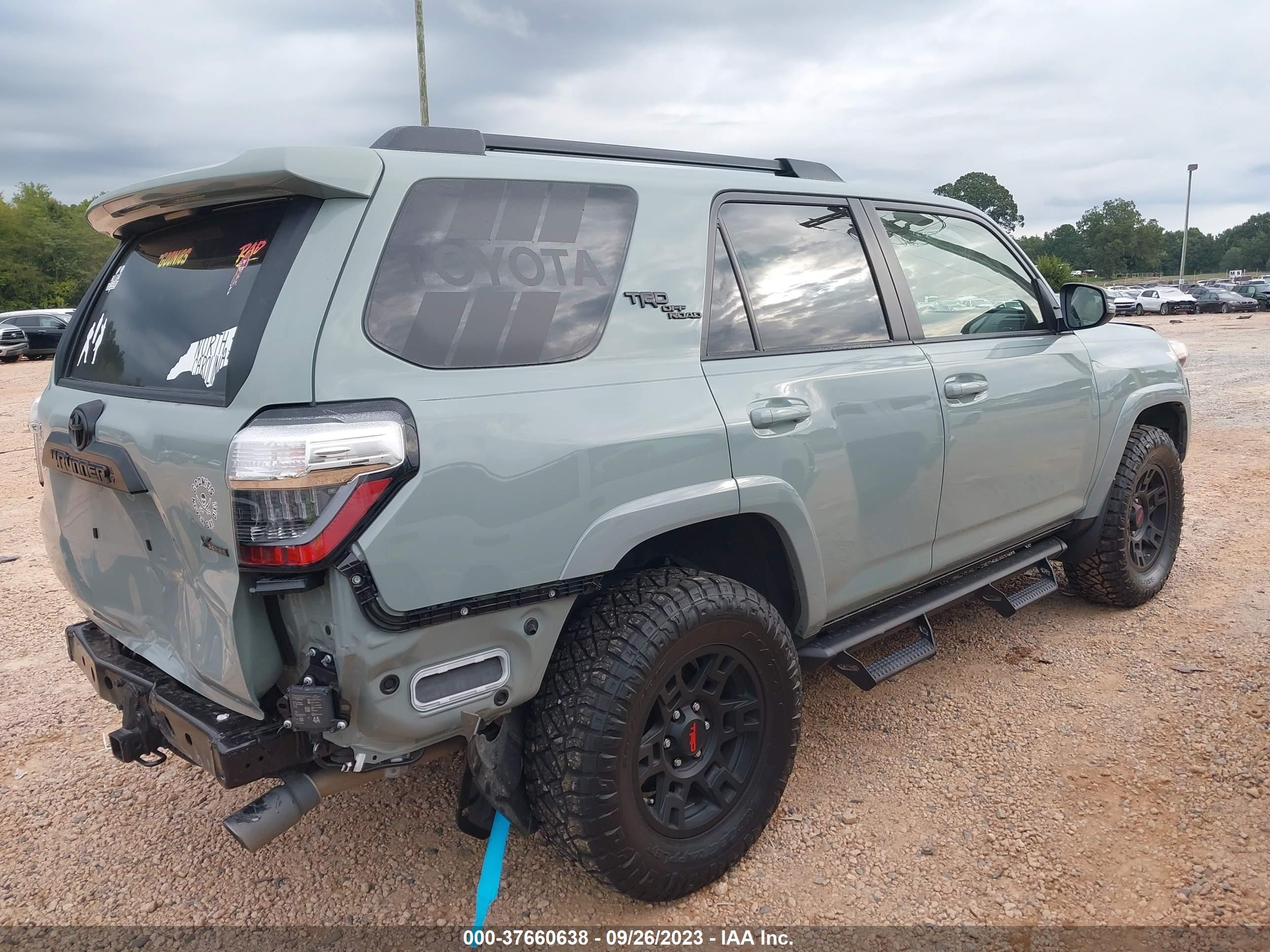 Photo 3 VIN: JTERU5JR2P6115014 - TOYOTA 4RUNNER 