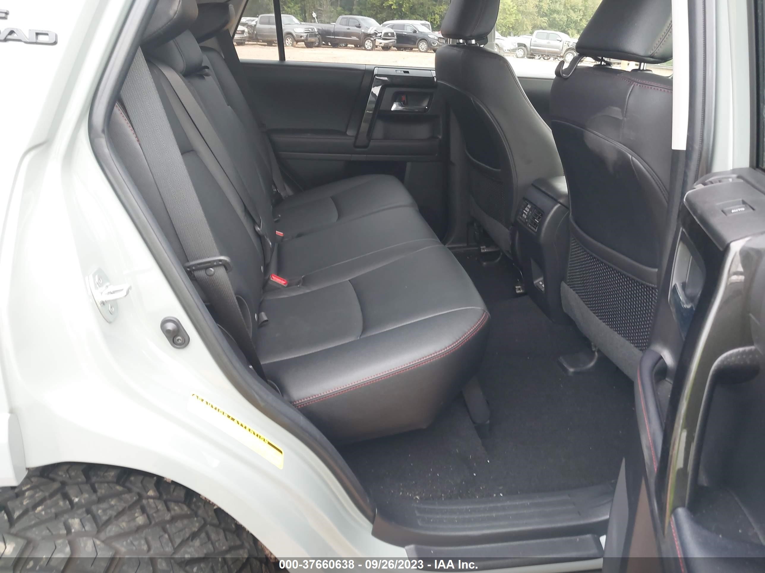 Photo 7 VIN: JTERU5JR2P6115014 - TOYOTA 4RUNNER 