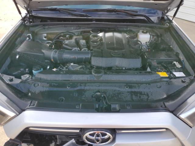 Photo 11 VIN: JTERU5JR2P6135425 - TOYOTA 4RUNNER SE 