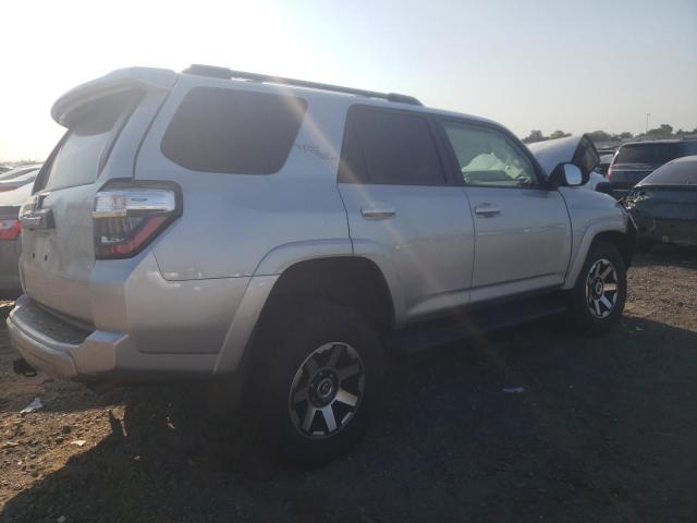 Photo 2 VIN: JTERU5JR3M5968992 - TOYOTA 4RUNNER SR 