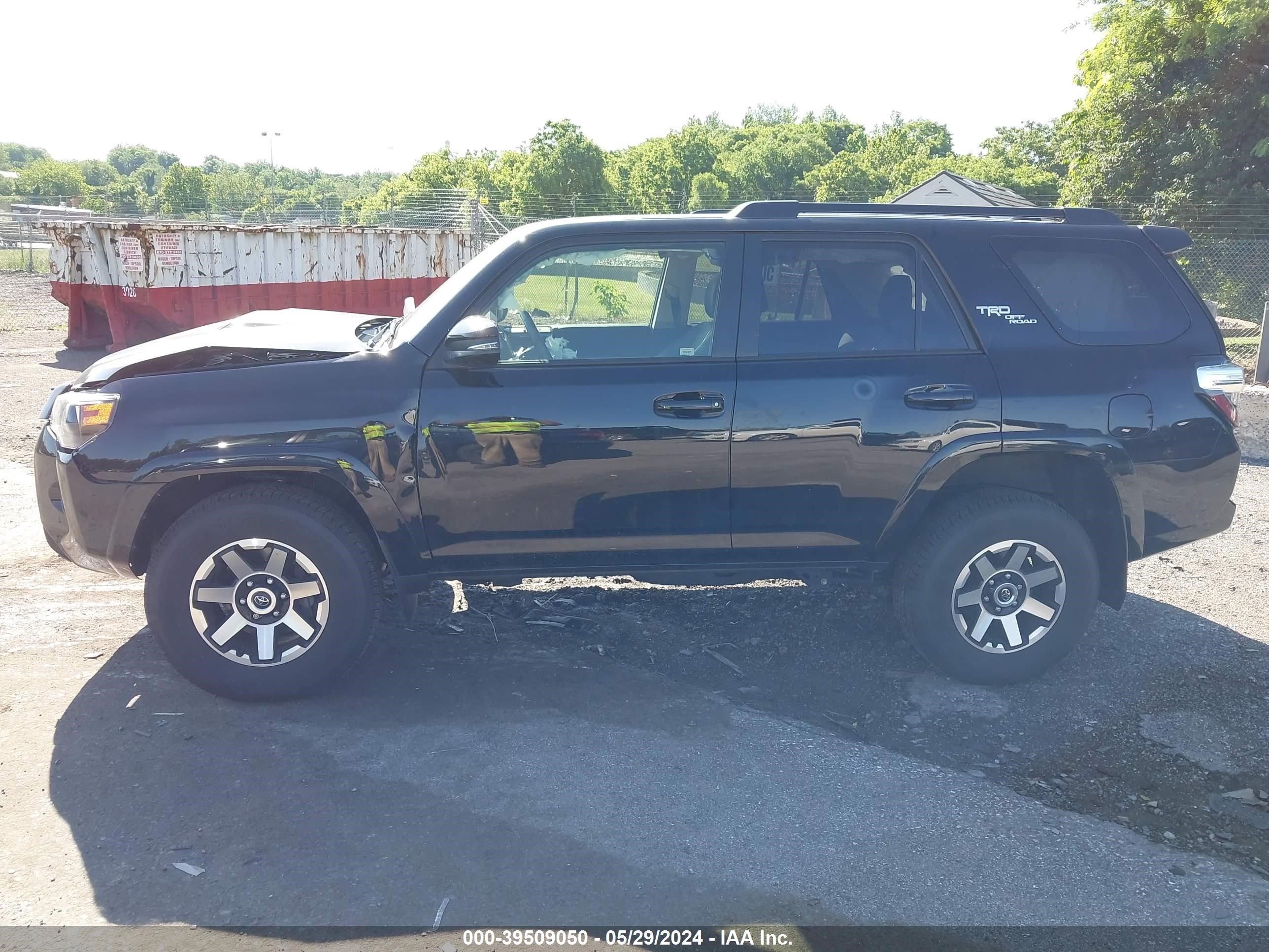 Photo 13 VIN: JTERU5JR3P6128399 - TOYOTA 4RUNNER 