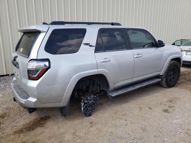 Photo 2 VIN: JTERU5JR4P6105715 - TOYOTA 4RUNNER SE 