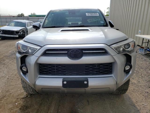 Photo 4 VIN: JTERU5JR4P6105715 - TOYOTA 4RUNNER SE 