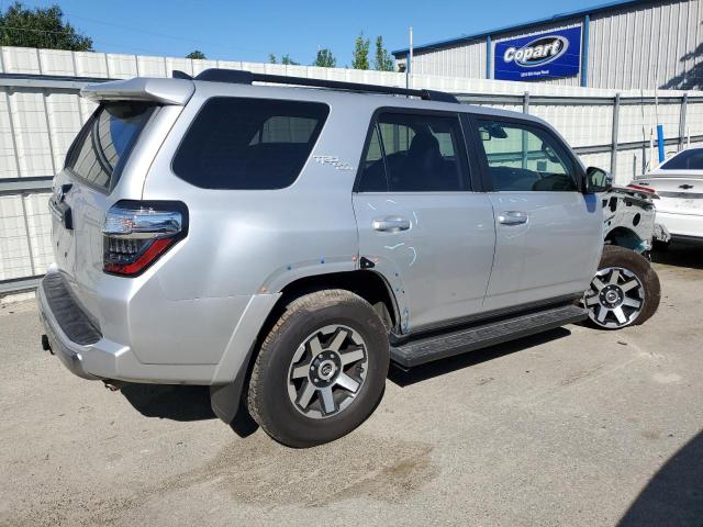 Photo 2 VIN: JTERU5JR4P6110056 - TOYOTA 4RUNNER SE 