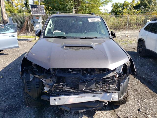 Photo 4 VIN: JTERU5JR4P6127200 - TOYOTA 4RUNNER SE 