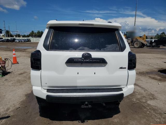 Photo 5 VIN: JTERU5JR4P6191530 - TOYOTA 4RUNNER SE 