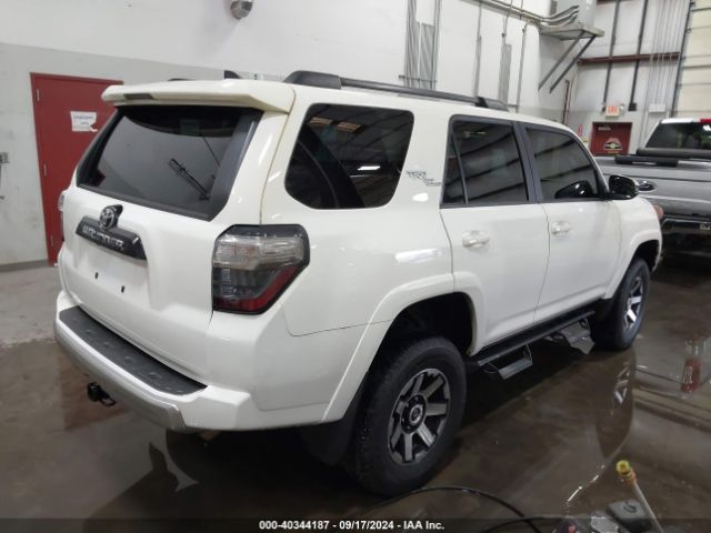 Photo 3 VIN: JTERU5JR4P6204034 - TOYOTA 4RUNNER 