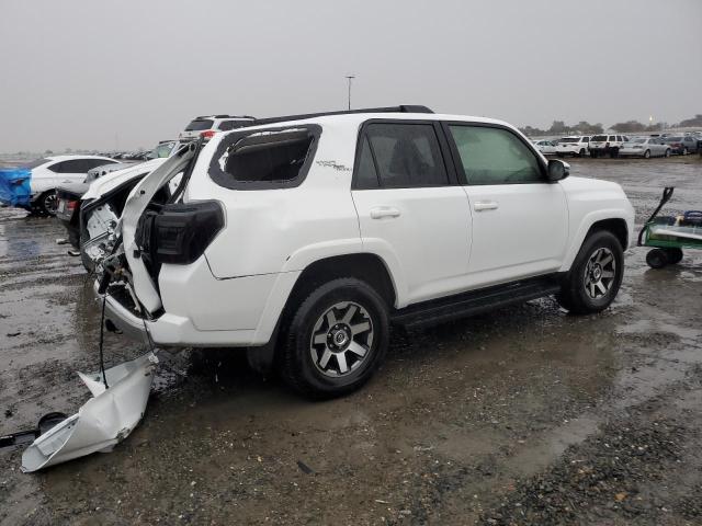 Photo 2 VIN: JTERU5JR4P6212022 - TOYOTA 4RUNNER SE 