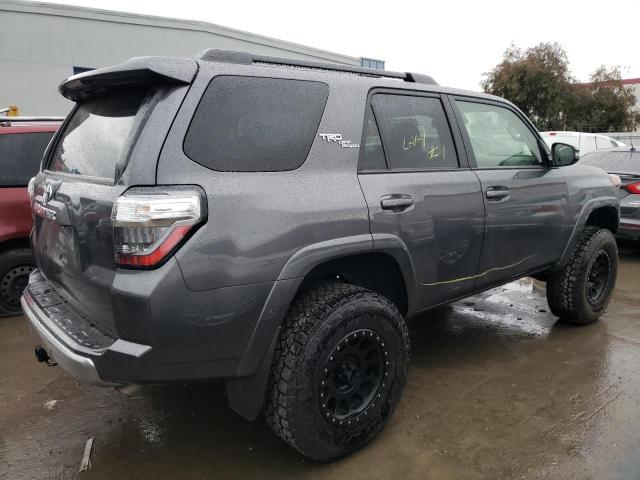 Photo 2 VIN: JTERU5JR5M5909846 - TOYOTA 4RUNNER SR 