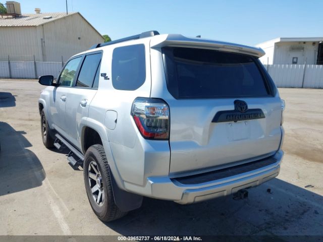 Photo 2 VIN: JTERU5JR5N5982099 - TOYOTA 4RUNNER 