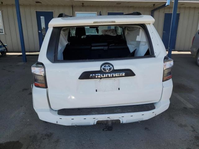 Photo 5 VIN: JTERU5JR5P6132731 - TOYOTA 4RUNNER SE 