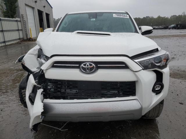 Photo 11 VIN: JTERU5JR5P6145673 - TOYOTA 4RUNNER SE 