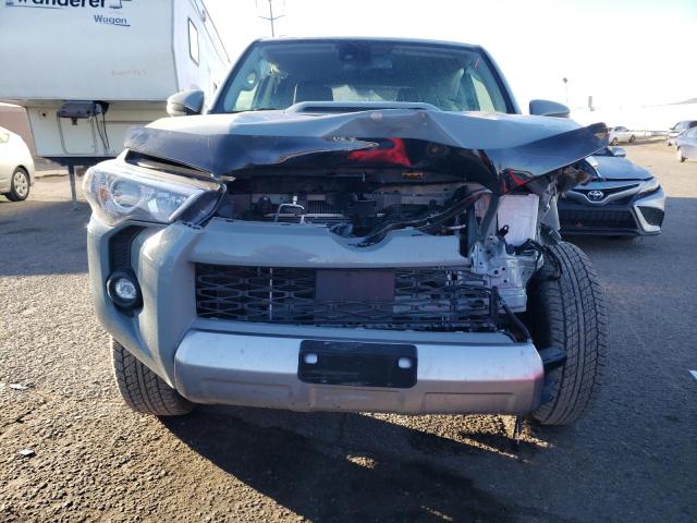 Photo 4 VIN: JTERU5JR5P6161145 - TOYOTA 4RUNNER SE 