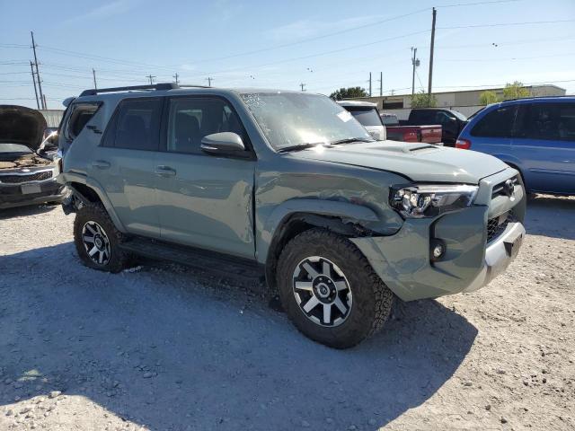 Photo 3 VIN: JTERU5JR5P6210845 - TOYOTA 4RUNNER SE 