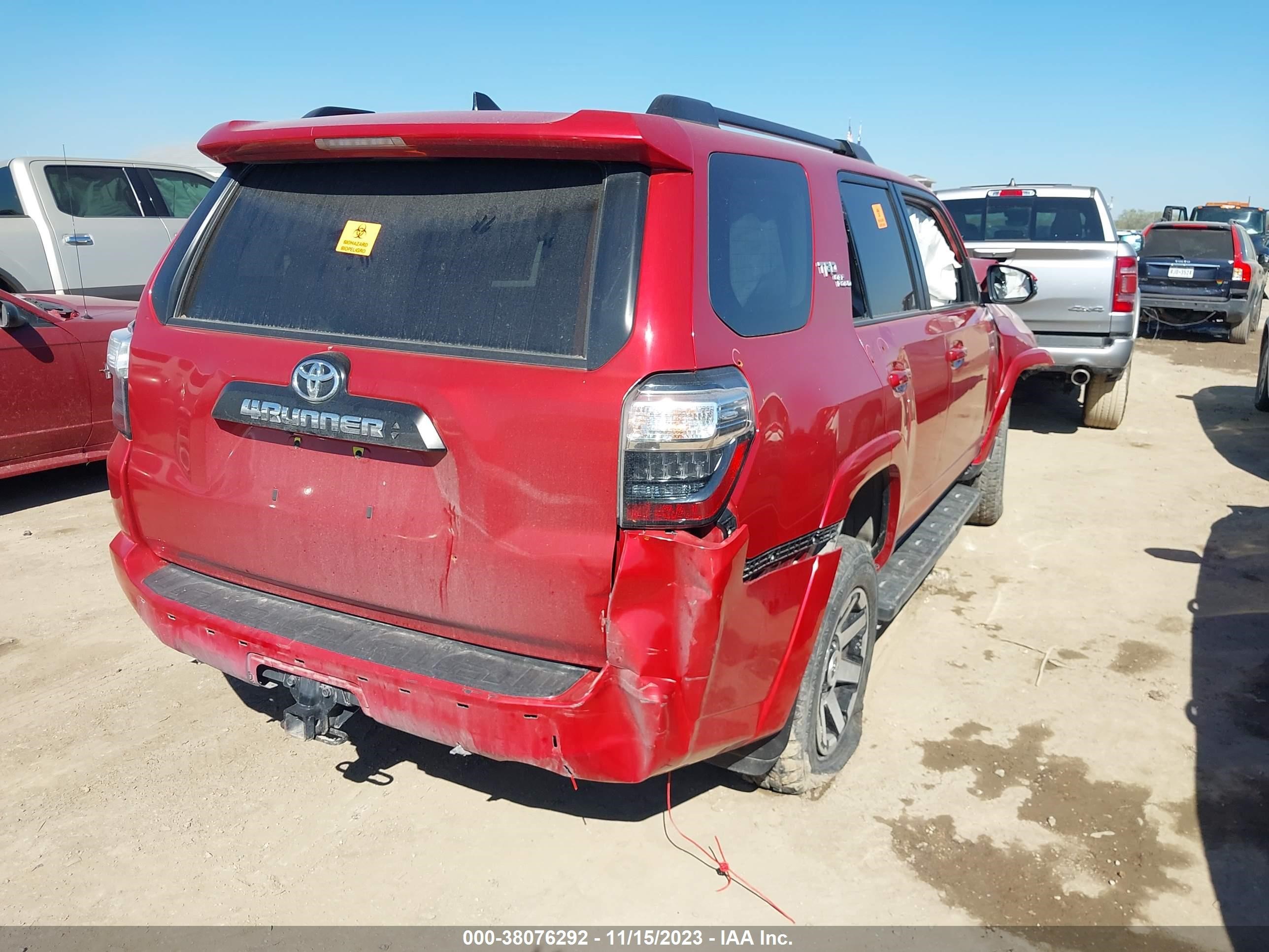 Photo 3 VIN: JTERU5JR6N6050536 - TOYOTA 4RUNNER 