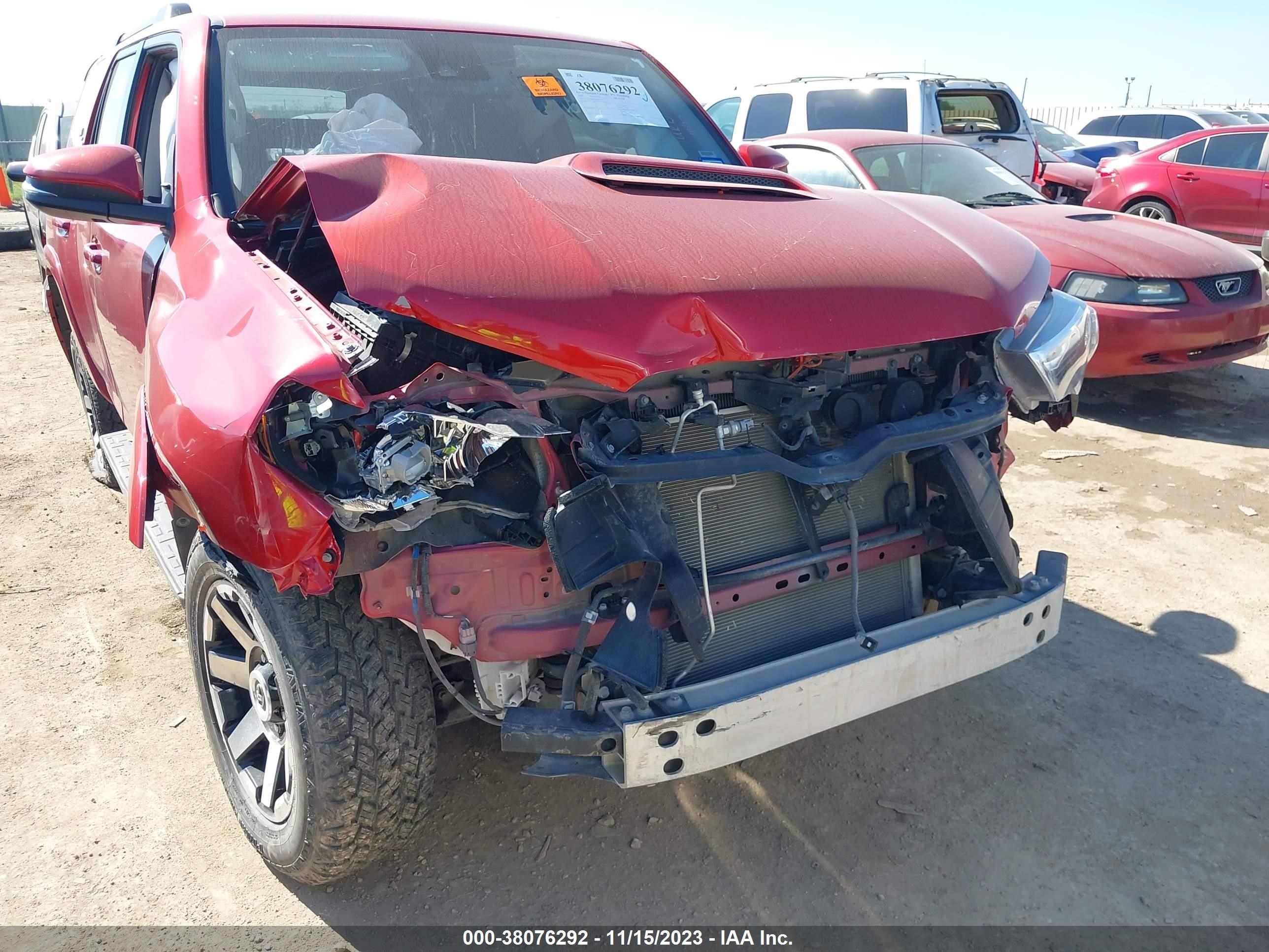 Photo 5 VIN: JTERU5JR6N6050536 - TOYOTA 4RUNNER 