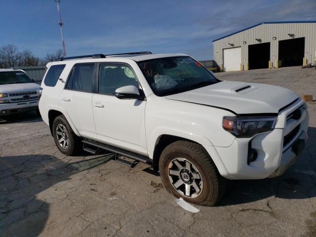 Photo 3 VIN: JTERU5JR6P6098296 - TOYOTA 4RUNNER SE 