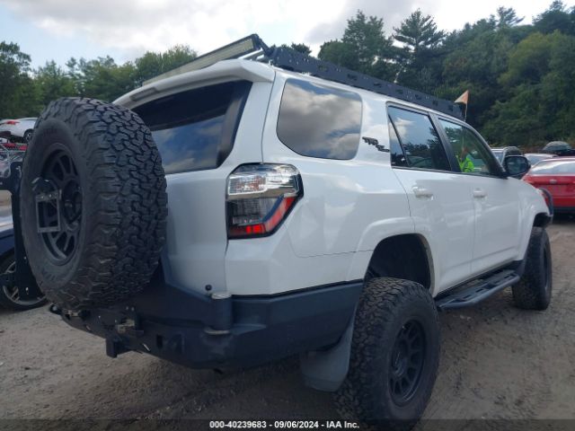 Photo 3 VIN: JTERU5JR7M5839881 - TOYOTA 4RUNNER 