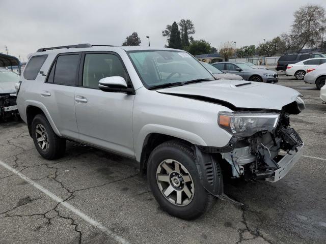 Photo 3 VIN: JTERU5JR7N6033860 - TOYOTA 4RUNNER SR 