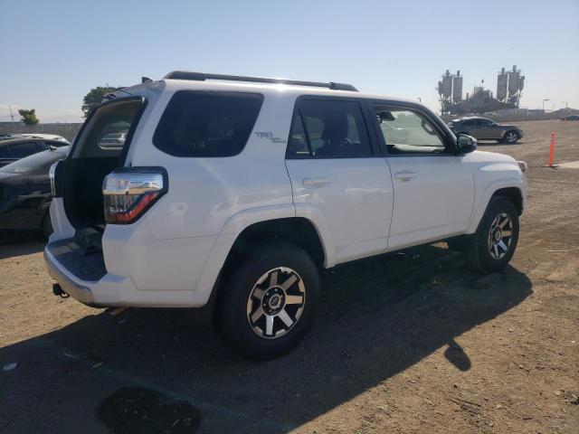 Photo 2 VIN: JTERU5JR7P6156156 - TOYOTA 4RUNNER SE 