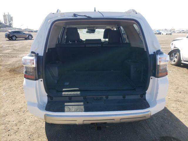 Photo 5 VIN: JTERU5JR7P6156156 - TOYOTA 4RUNNER SE 