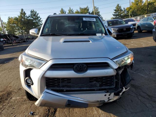 Photo 4 VIN: JTERU5JR8M5907573 - TOYOTA 4RUNNER SR 