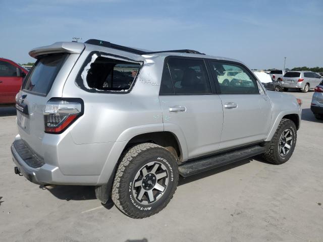 Photo 2 VIN: JTERU5JR8M5928603 - TOYOTA 4RUNNER SR 