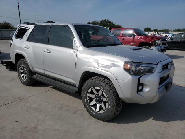 Photo 3 VIN: JTERU5JR8M5928603 - TOYOTA 4RUNNER SR 