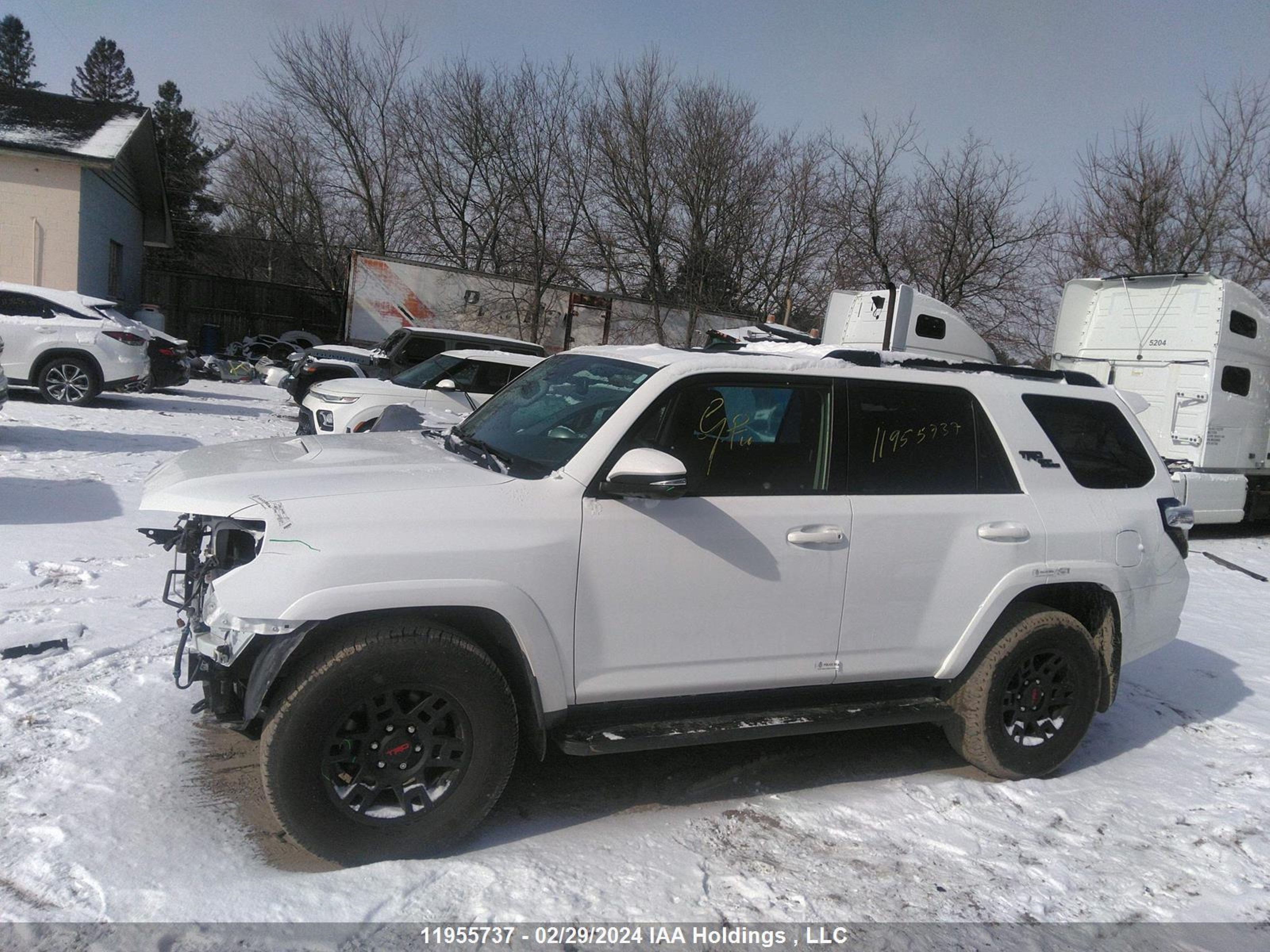 Photo 13 VIN: JTERU5JR8P6152357 - TOYOTA 4RUNNER 