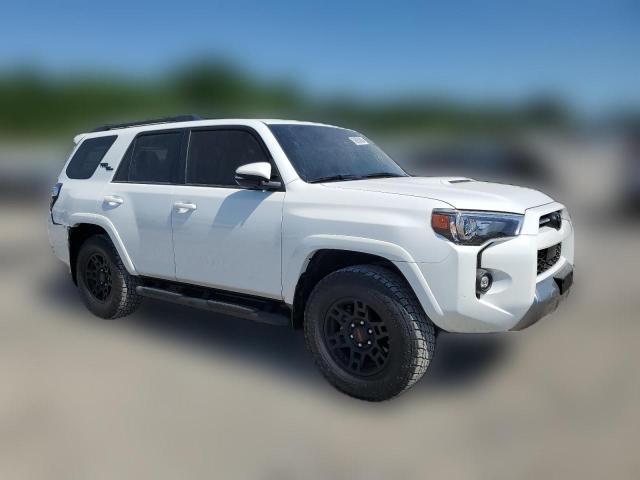 Photo 3 VIN: JTERU5JR8P6154125 - TOYOTA 4RUNNER SE 