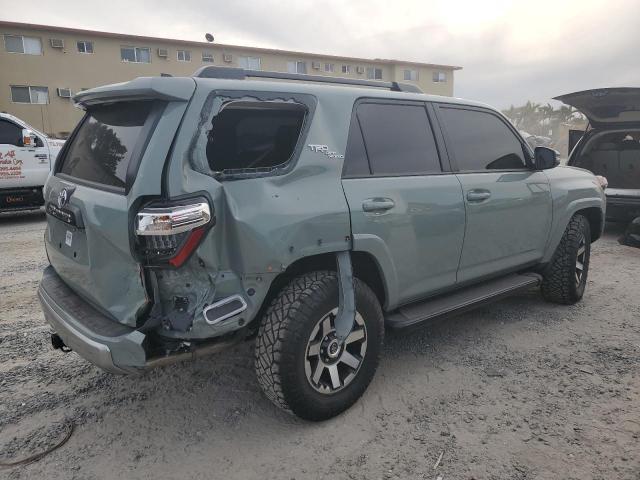 Photo 2 VIN: JTERU5JR8P6194527 - TOYOTA 4RUNNER SE 