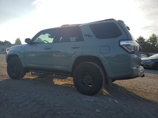 Photo 1 VIN: JTERU5JR9N6003209 - TOYOTA 4RUNNER SR 