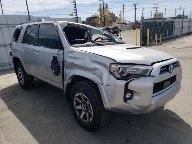 Photo 3 VIN: JTERU5JRXP6204197 - TOYOTA 4RUNNER SE 