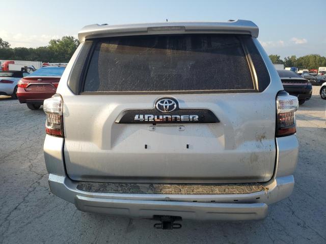 Photo 5 VIN: JTERU5JRXP6204555 - TOYOTA 4RUNNER SE 