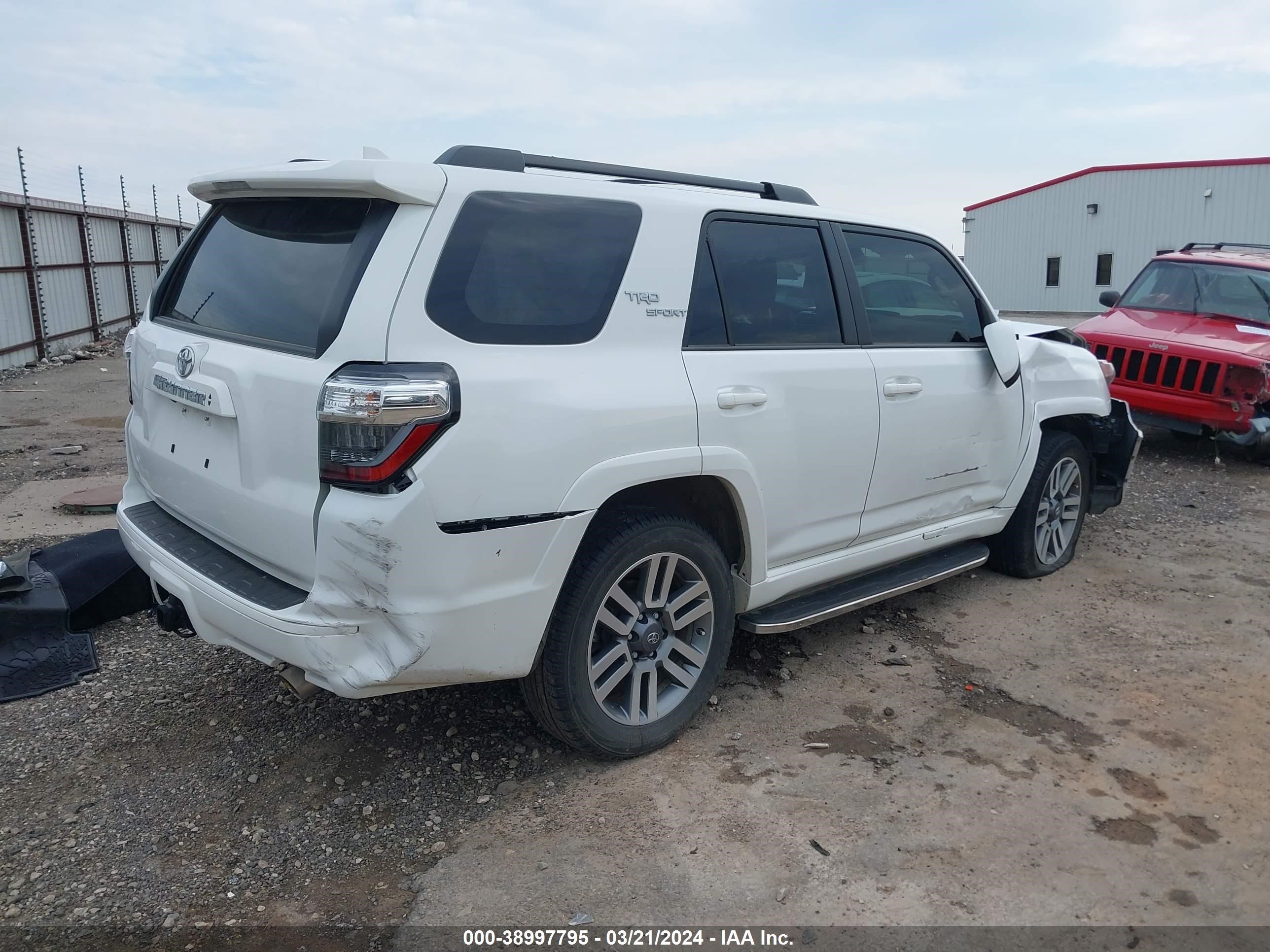 Photo 3 VIN: JTESU5JR8P6104262 - TOYOTA 4RUNNER 