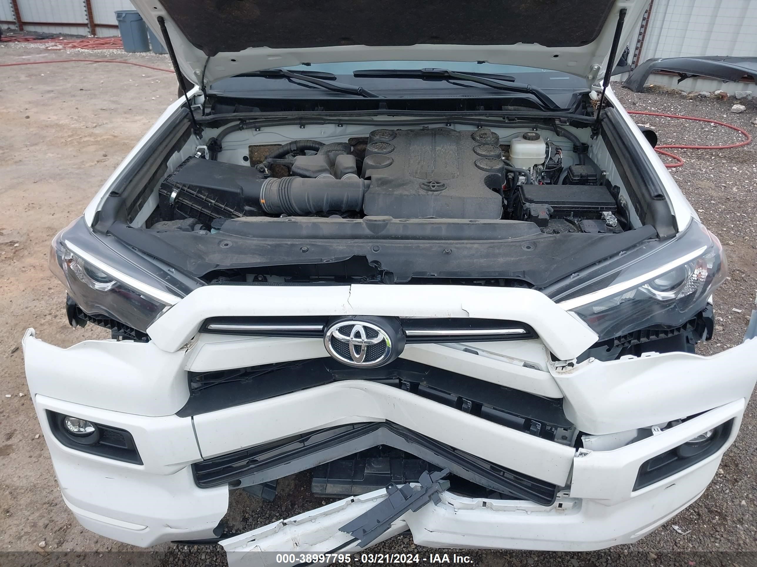 Photo 9 VIN: JTESU5JR8P6104262 - TOYOTA 4RUNNER 