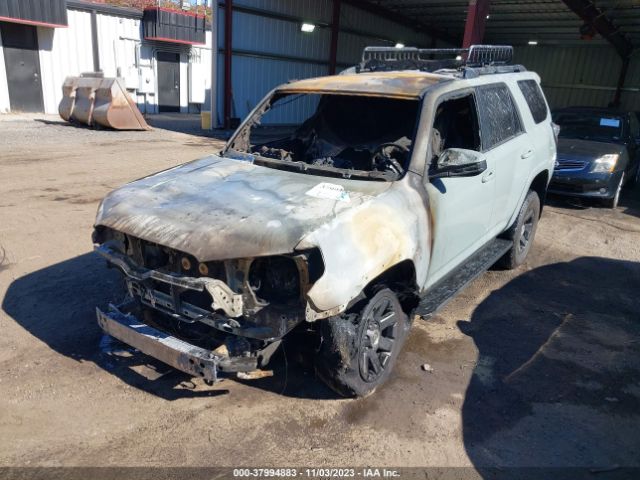 Photo 1 VIN: JTETU5JR5N5999376 - TOYOTA 4RUNNER 