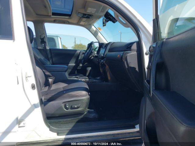 Photo 4 VIN: JTEUU5JR8P6182128 - TOYOTA 4RUNNER 