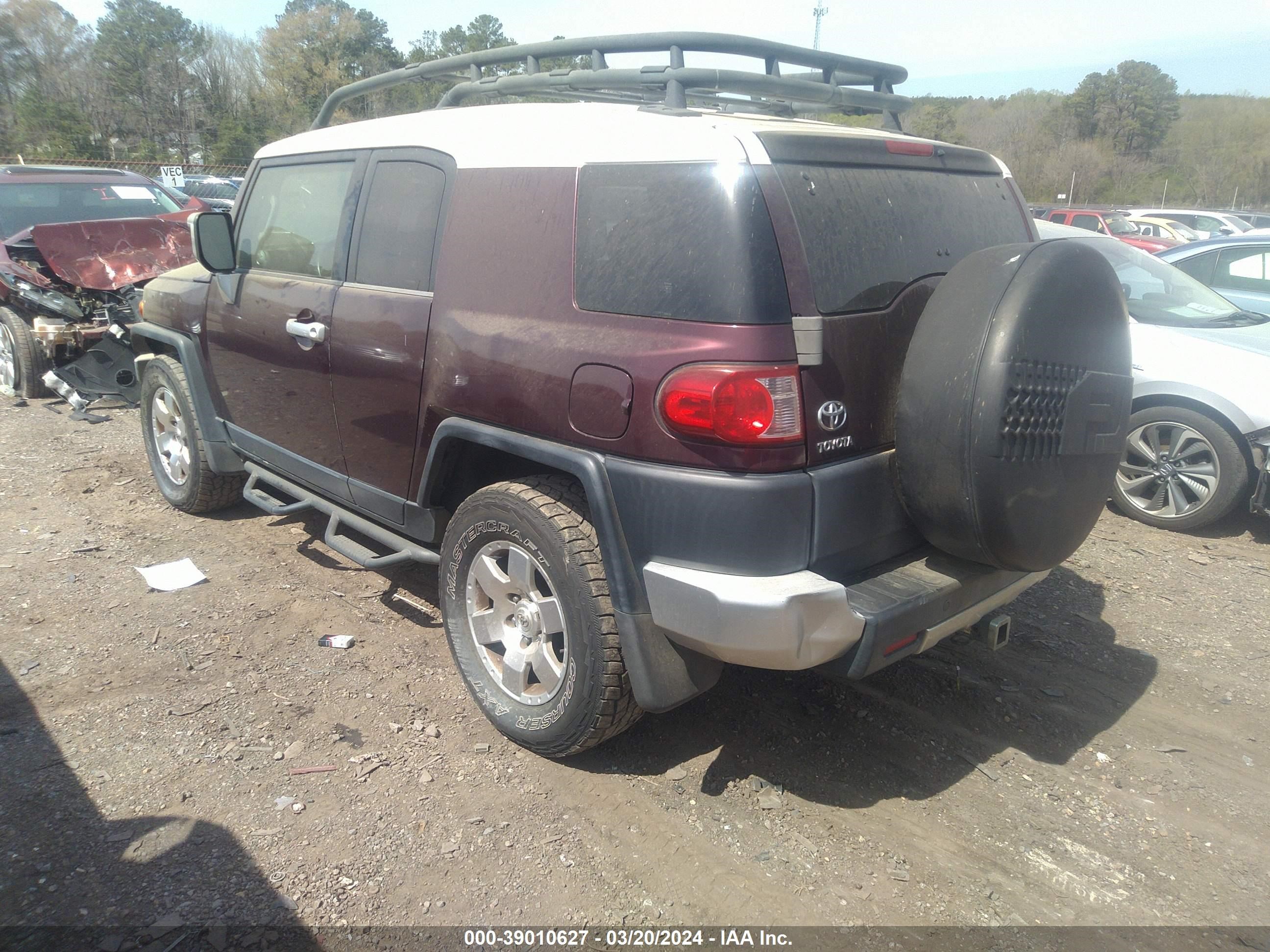 Photo 2 VIN: JTEZU11F170006786 - TOYOTA FJ CRUISER 