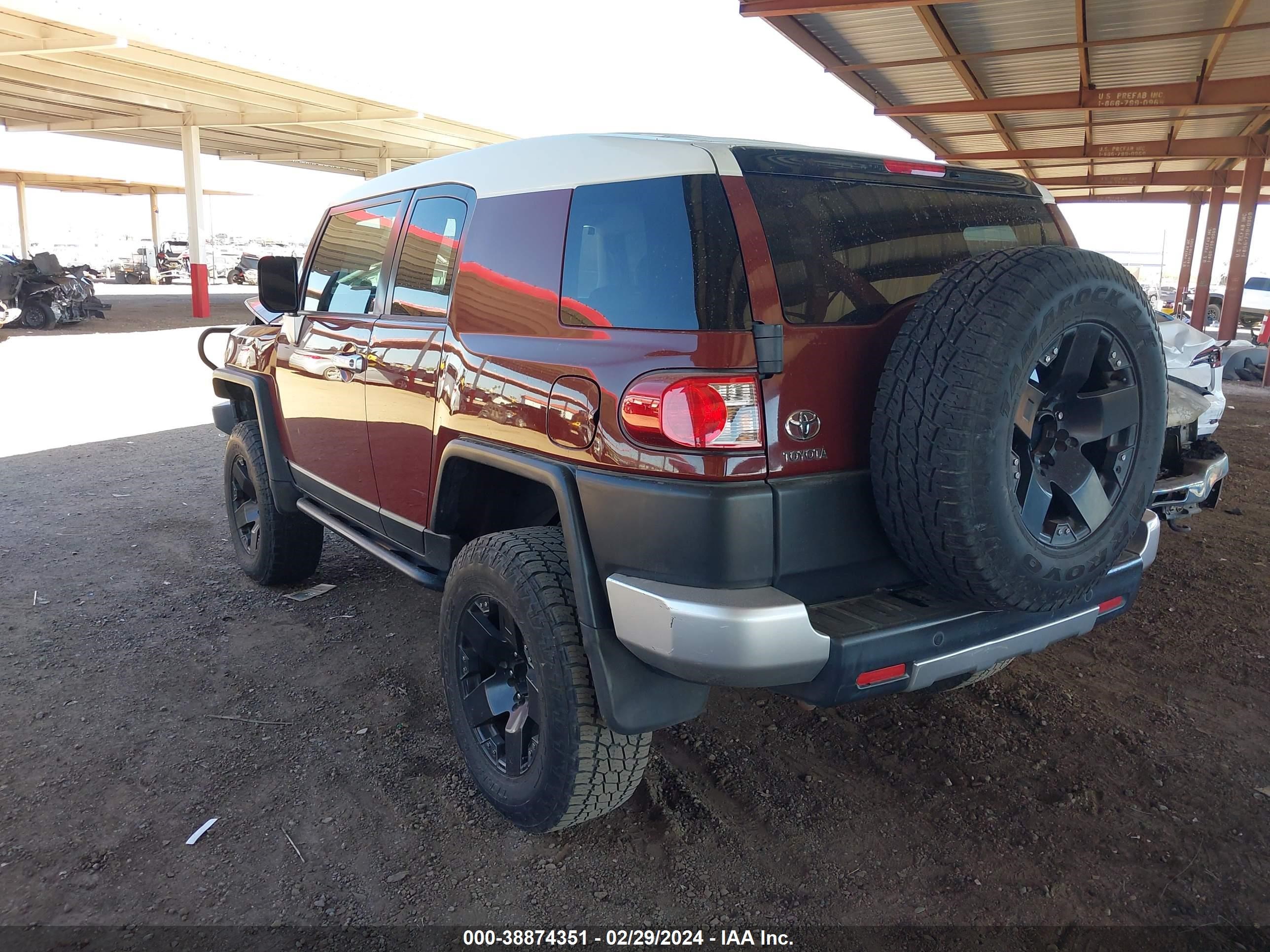 Photo 2 VIN: JTEZU11F28K001277 - TOYOTA FJ CRUISER 