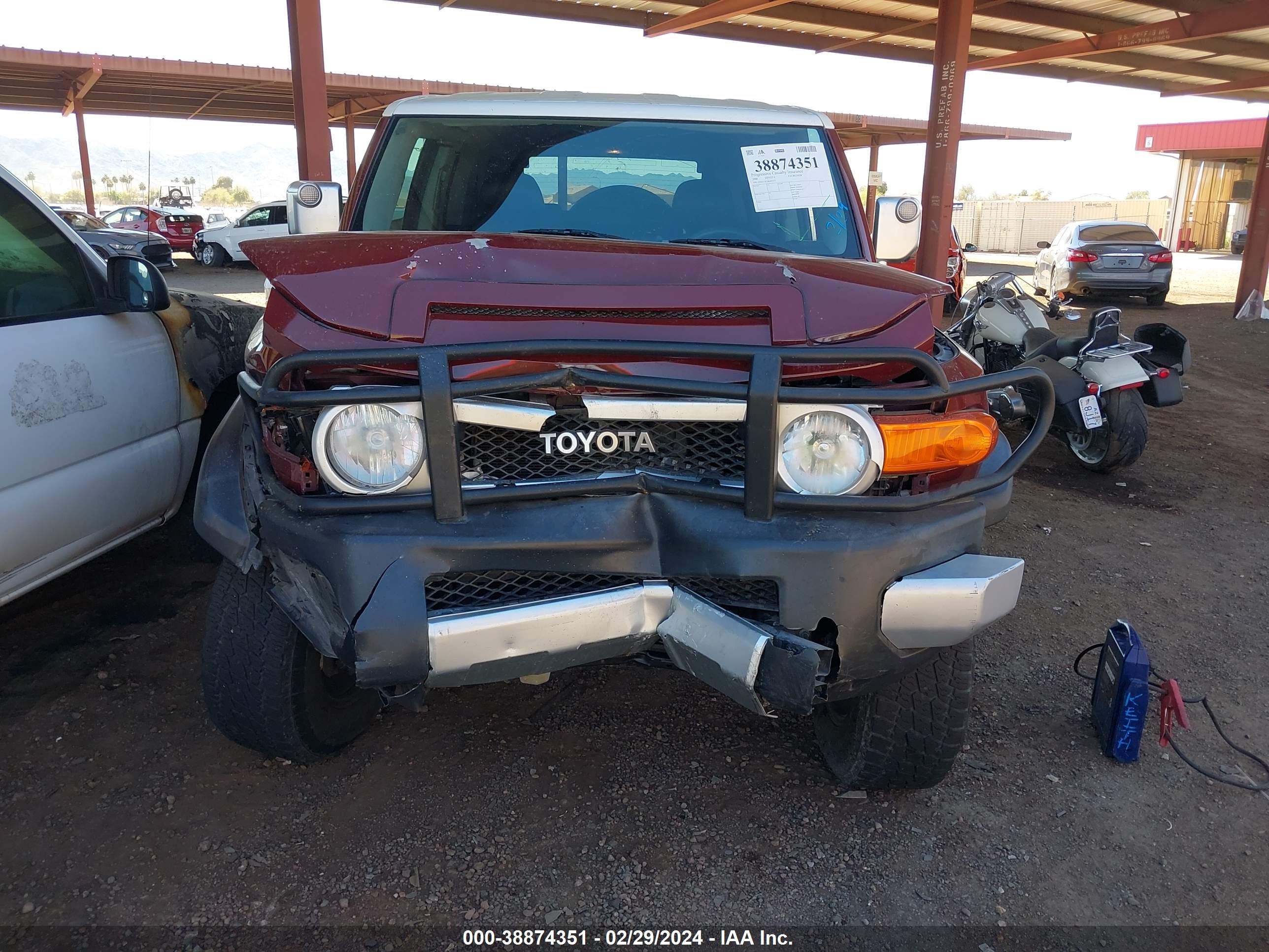 Photo 5 VIN: JTEZU11F28K001277 - TOYOTA FJ CRUISER 