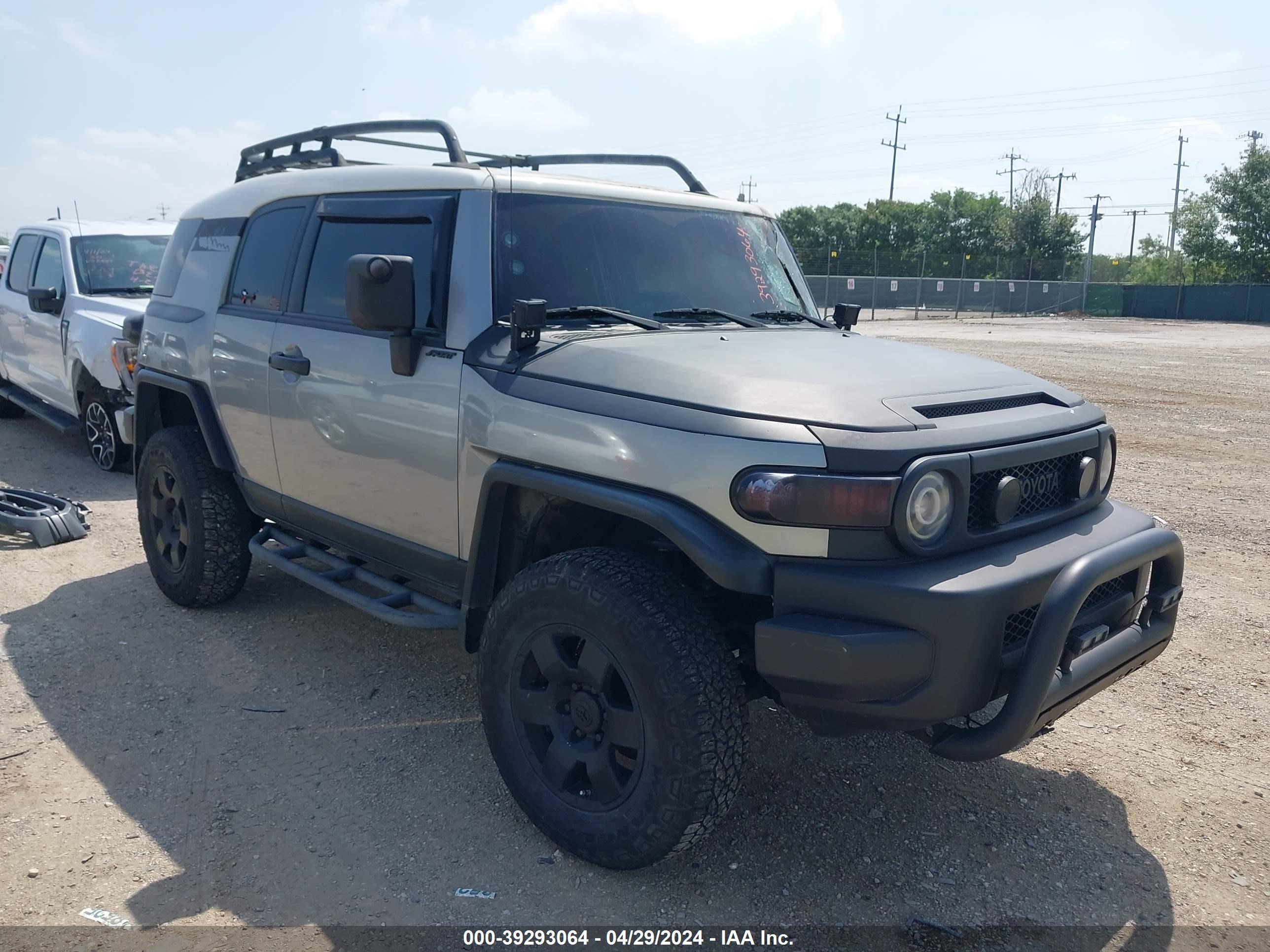 Photo 0 VIN: JTEZU11F69K008024 - TOYOTA FJ CRUISER 