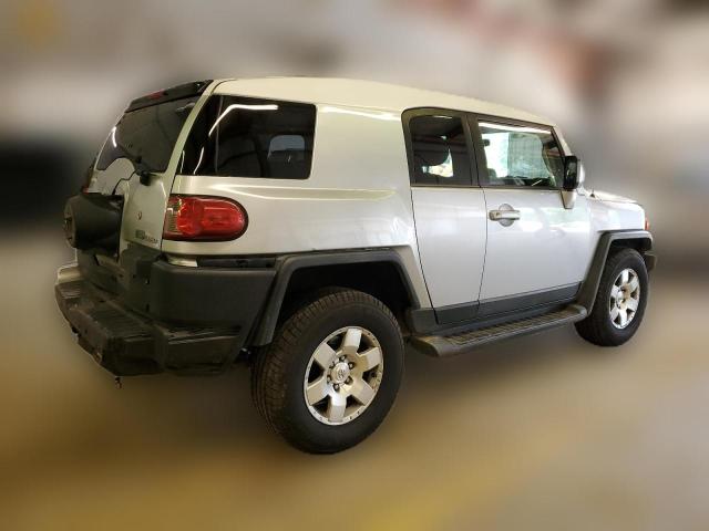 Photo 2 VIN: JTEZU11F770014729 - TOYOTA FJ CRUISER 