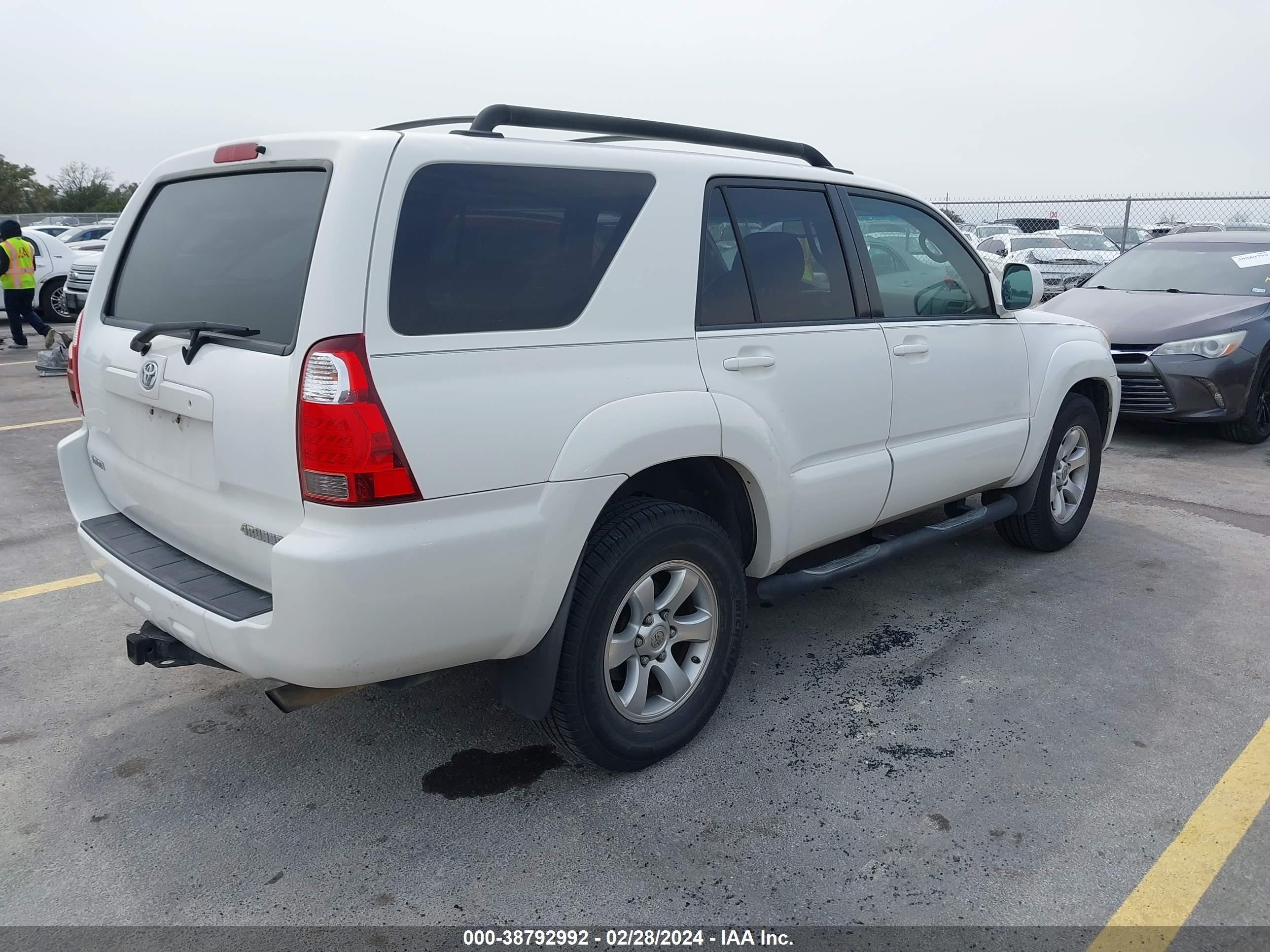 Photo 3 VIN: JTEZU14R078073094 - TOYOTA 4RUNNER 