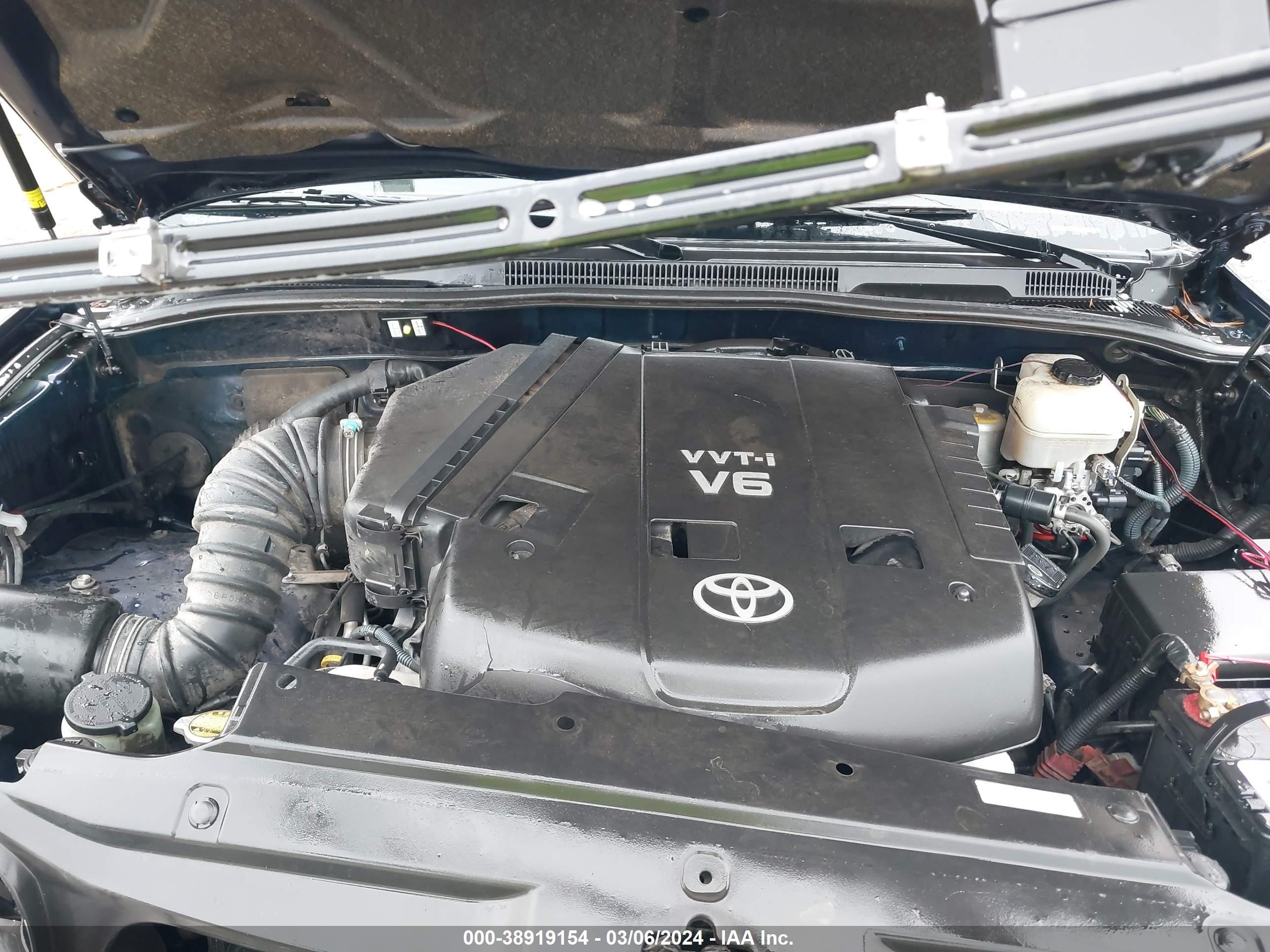 Photo 9 VIN: JTEZU14R28K021082 - TOYOTA 4RUNNER 