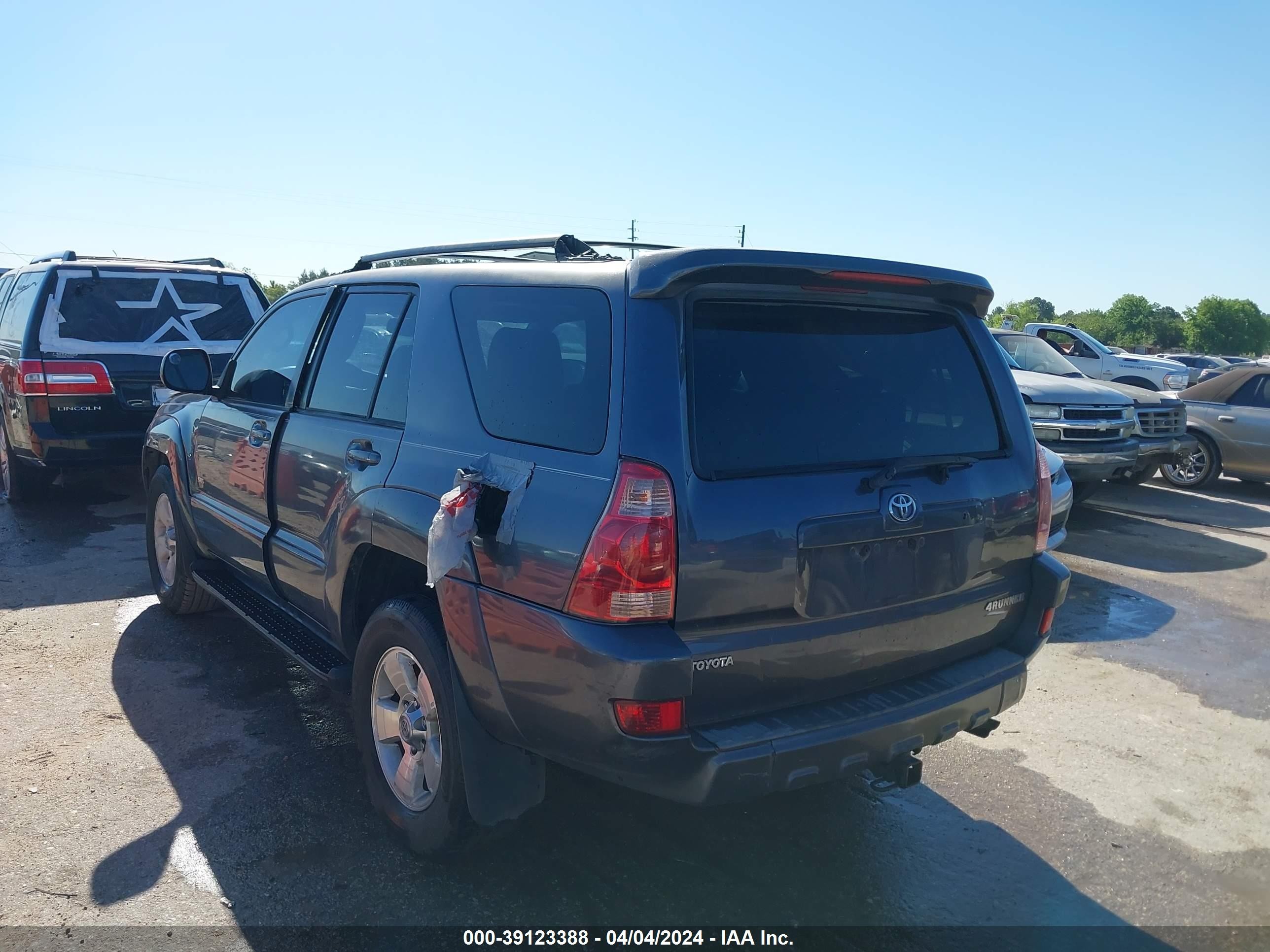 Photo 2 VIN: JTEZU14R450054401 - TOYOTA 4RUNNER 