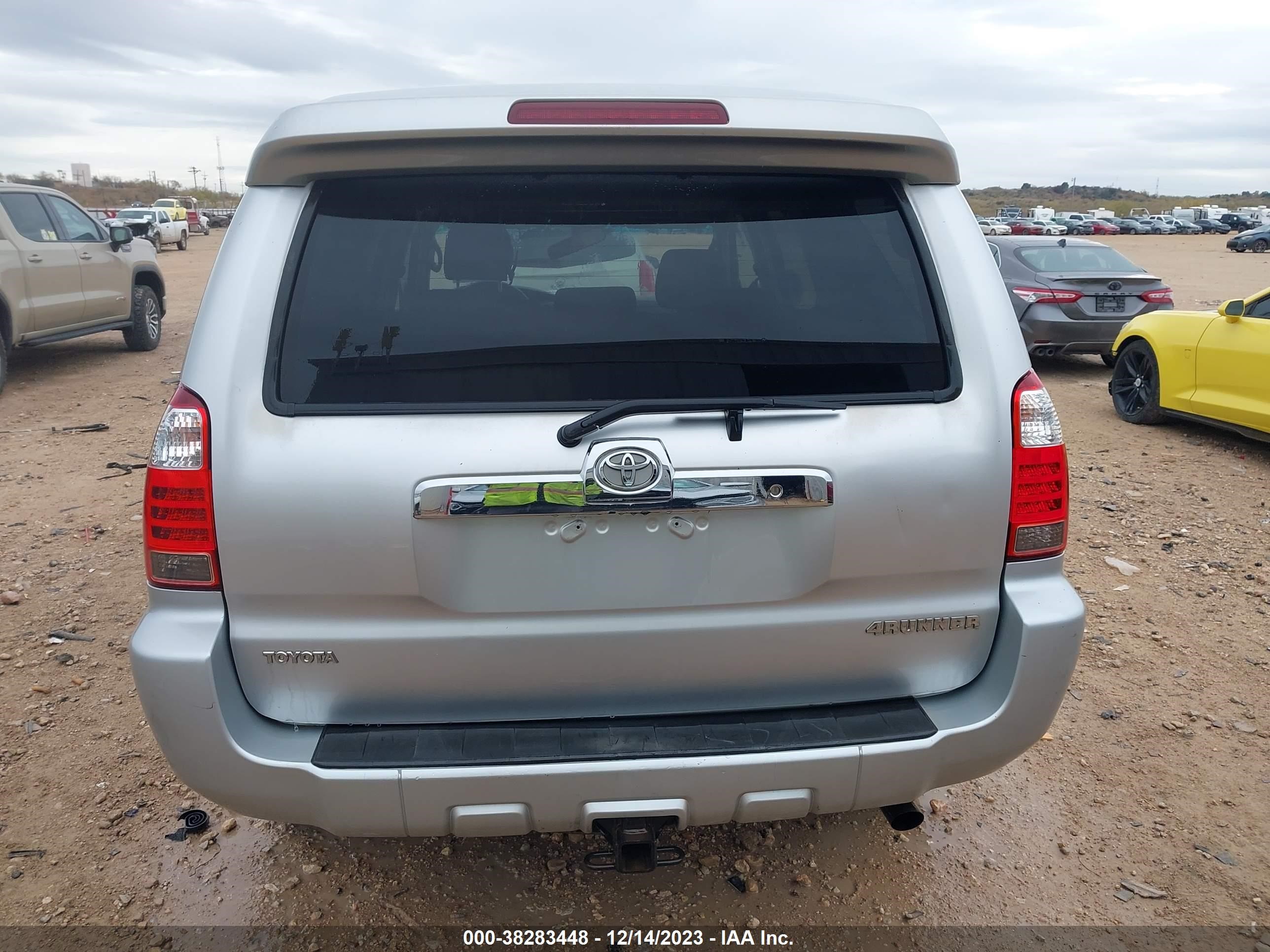 Photo 16 VIN: JTEZU14R560067286 - TOYOTA 4RUNNER 