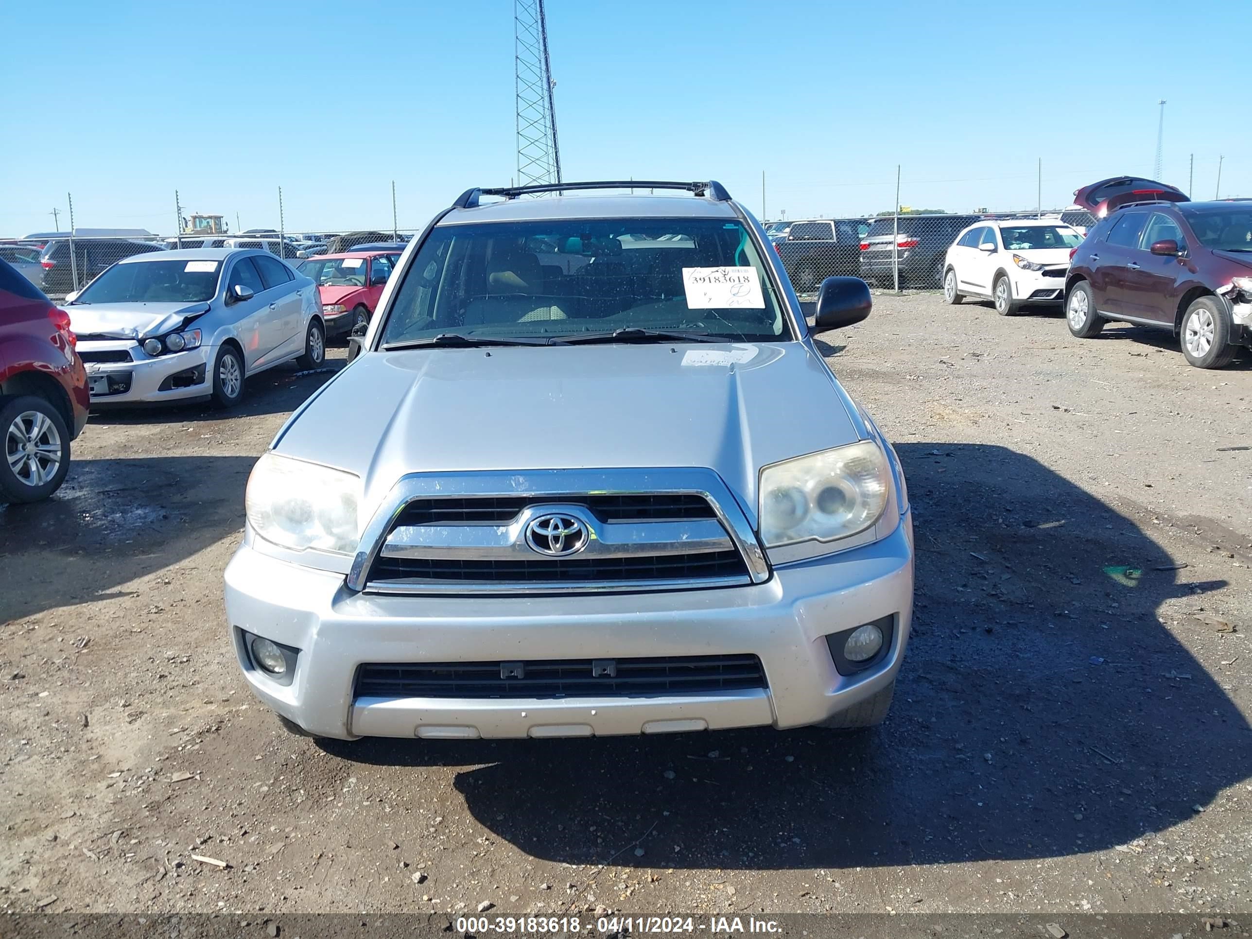 Photo 11 VIN: JTEZU14R678088585 - TOYOTA 4RUNNER 