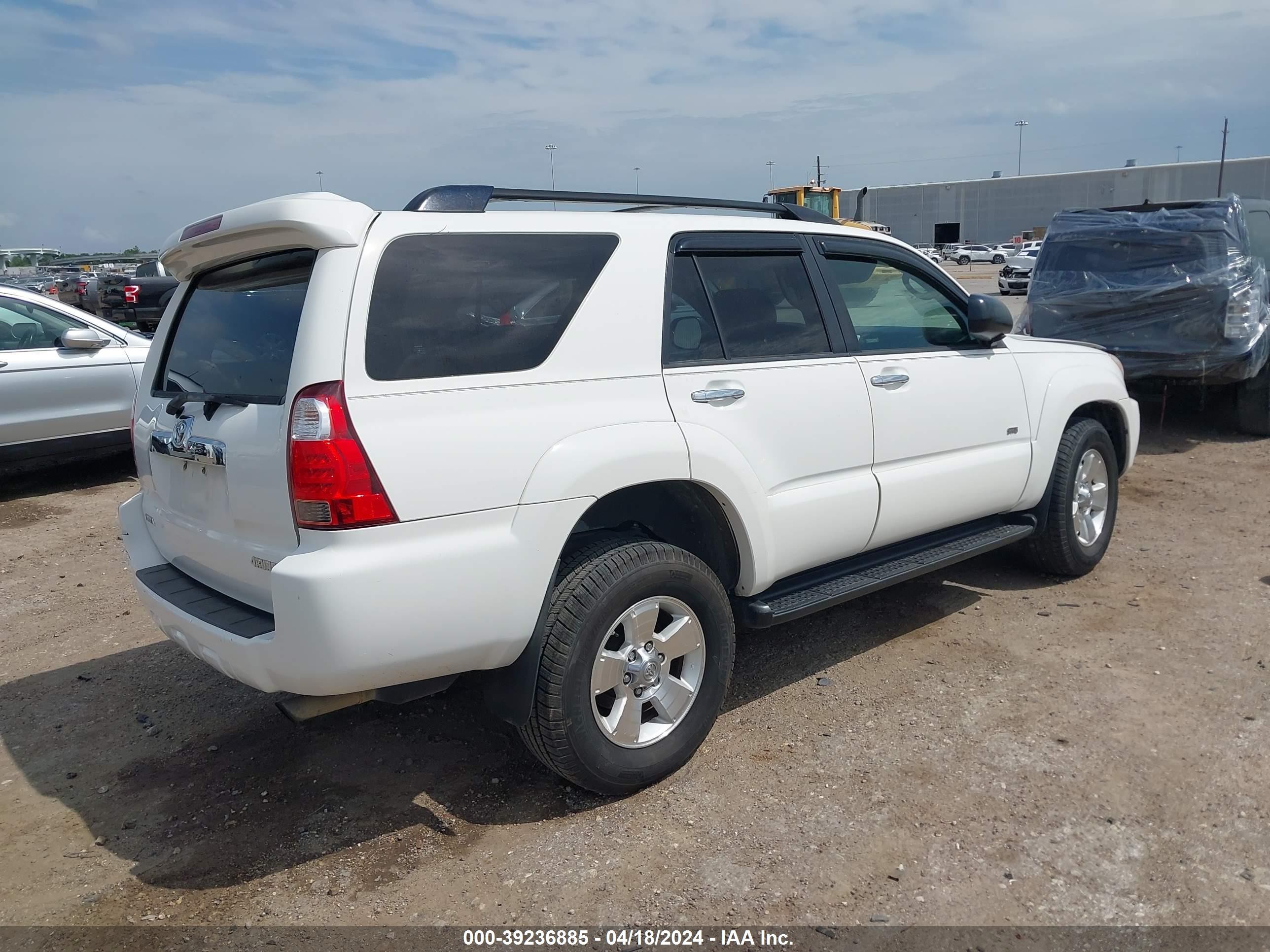 Photo 3 VIN: JTEZU14R868063640 - TOYOTA 4RUNNER 