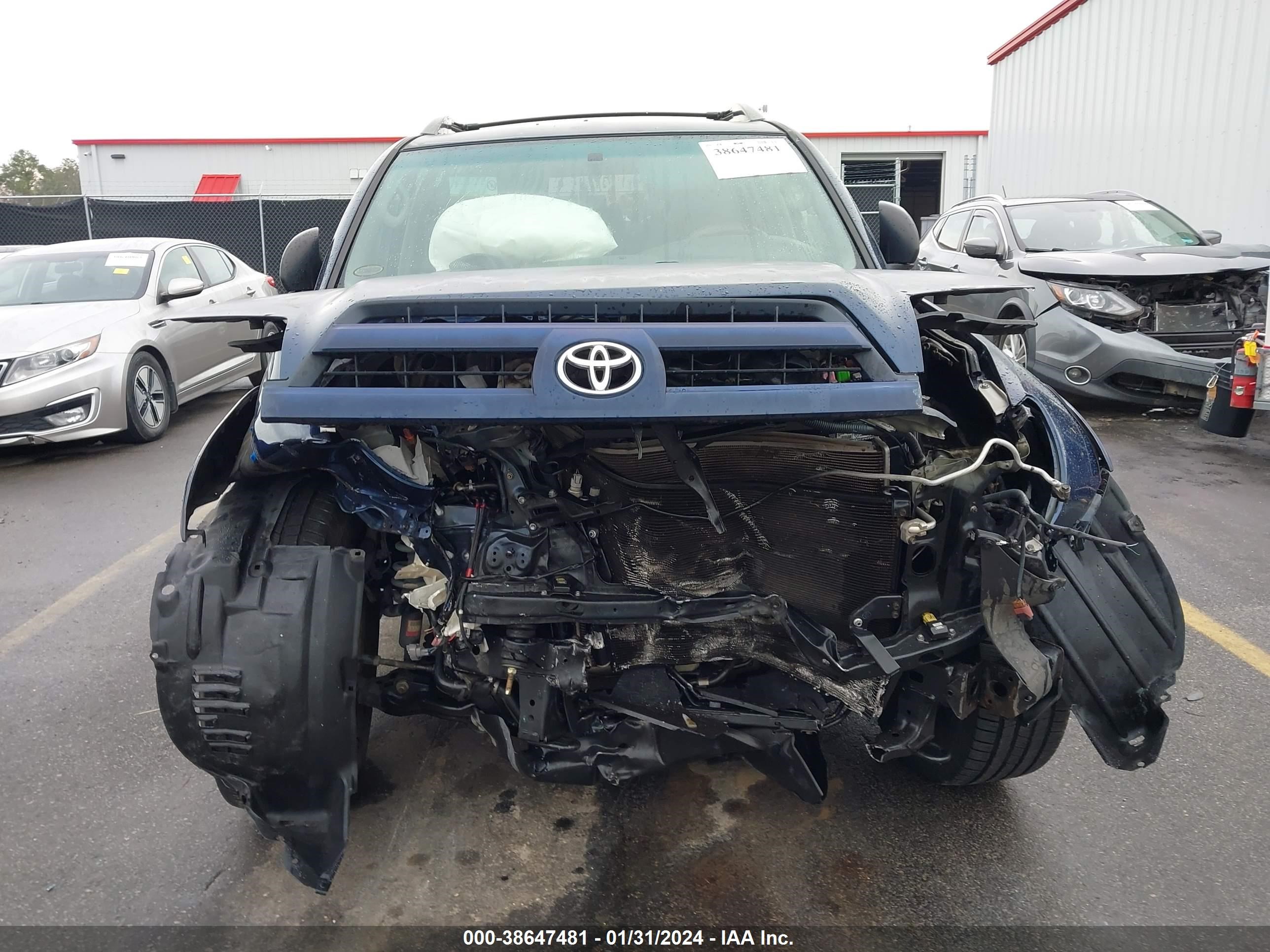 Photo 5 VIN: JTEZU14R948021832 - TOYOTA 4RUNNER 